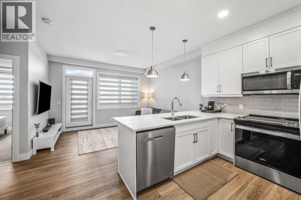 #403 8355 19 Avenue SW - 3