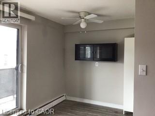 #904 81 CHARLTON Avenue E - 5