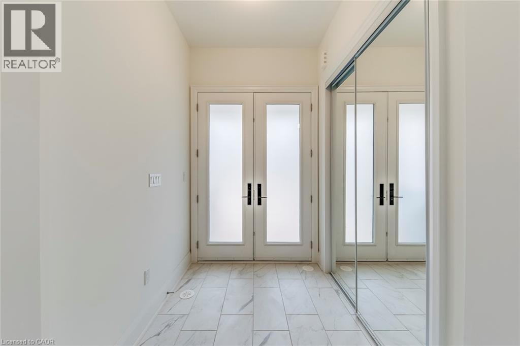 3323 AZAM Way, Oakville, Ontario, L6M5S3 — Photo 4