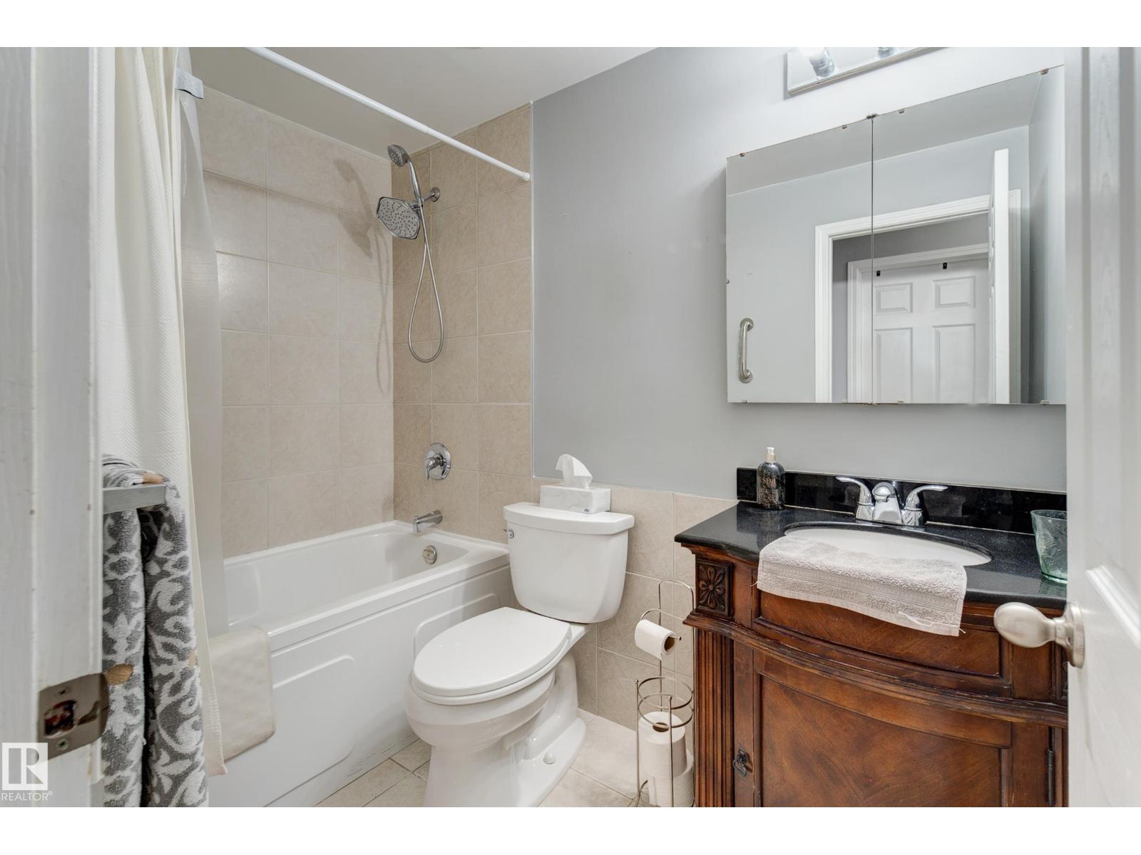 4823 10 AV NW, Edmonton