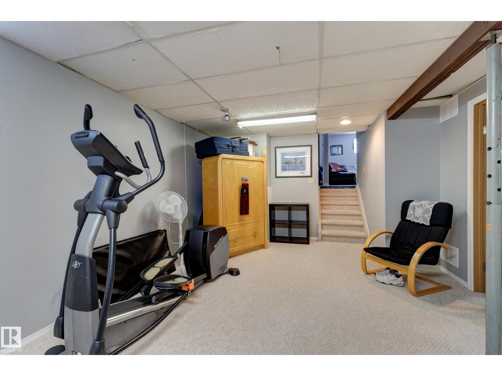 4823 10 AV NW - 34