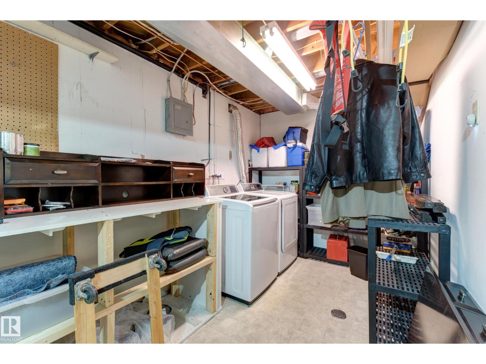 4823 10 AV NW, Edmonton