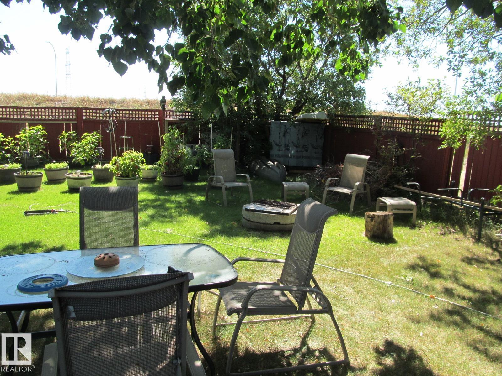 4823 10 AV NW, Edmonton