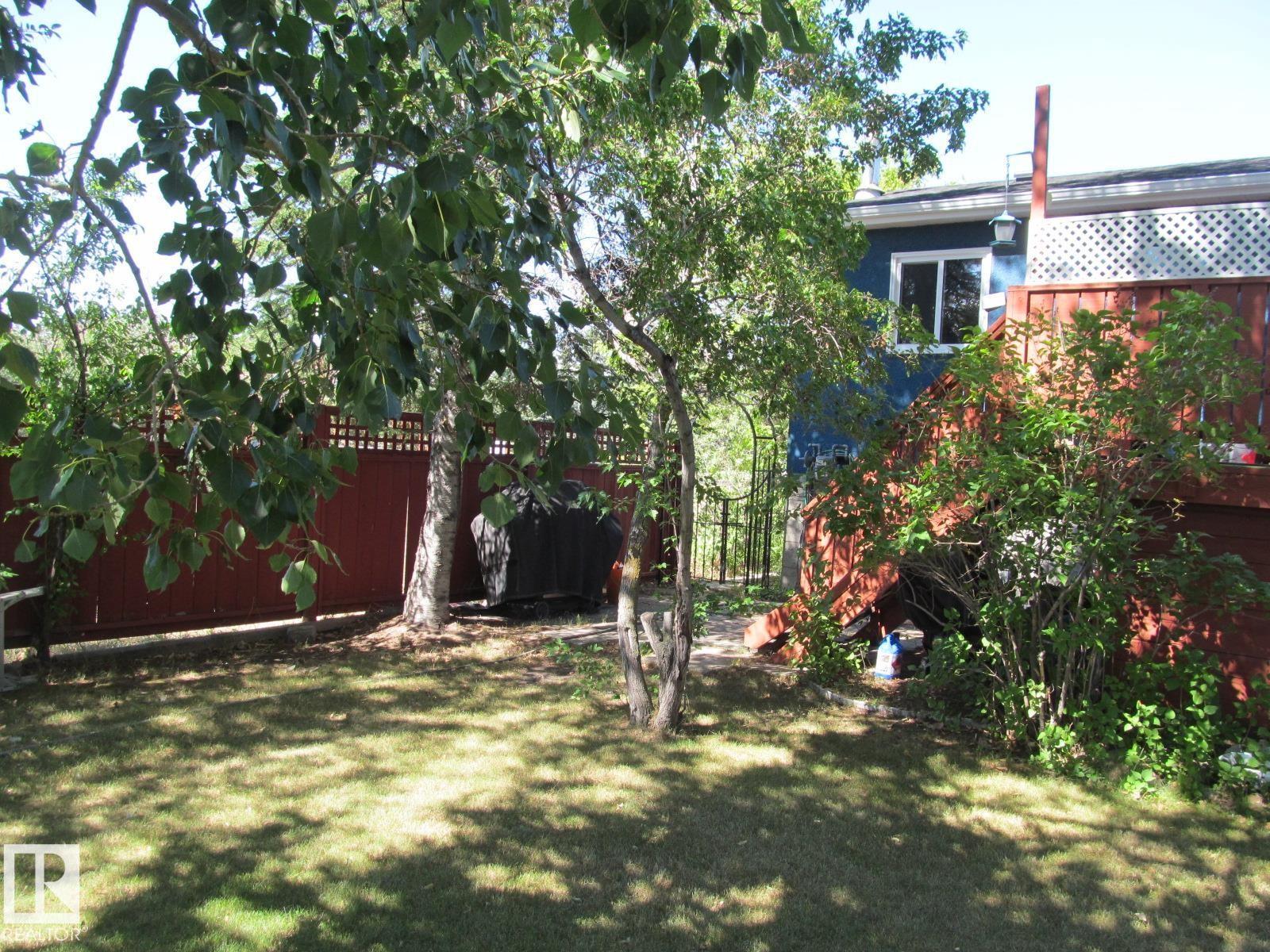 4823 10 AV NW - 48