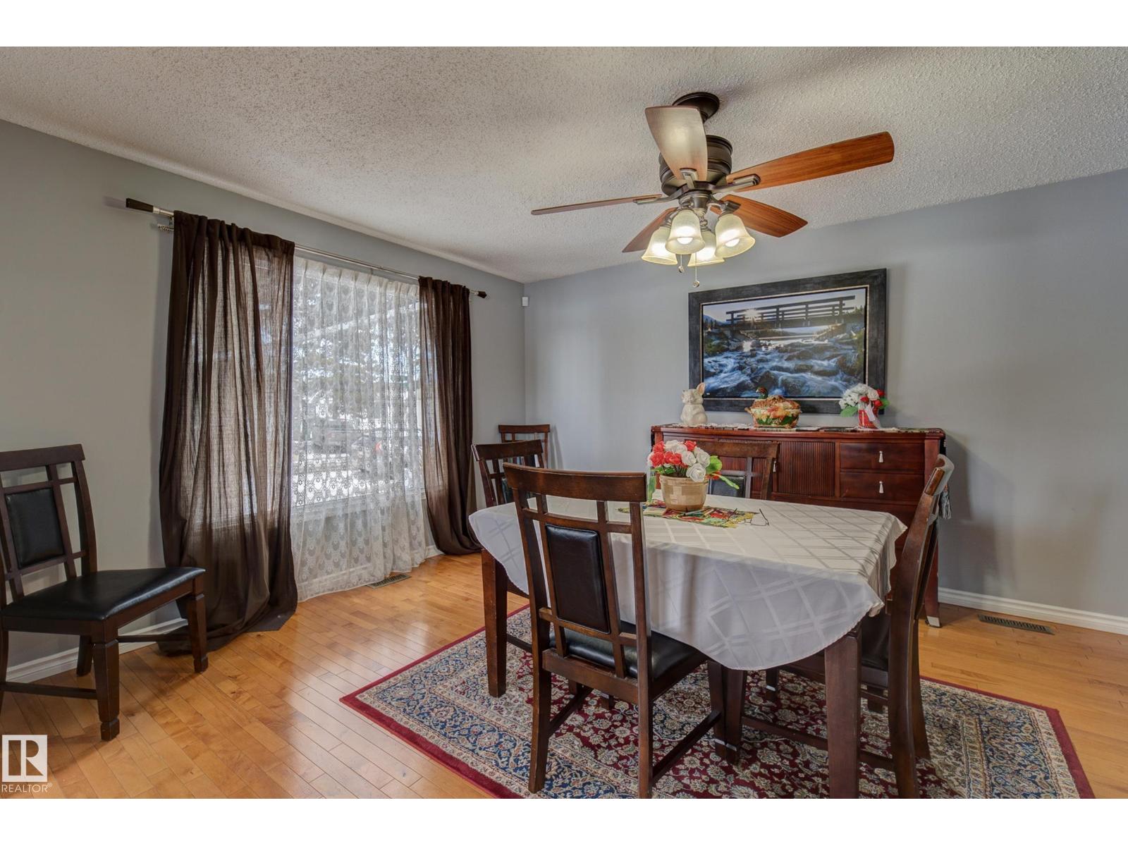 4823 10 AV NW, Edmonton