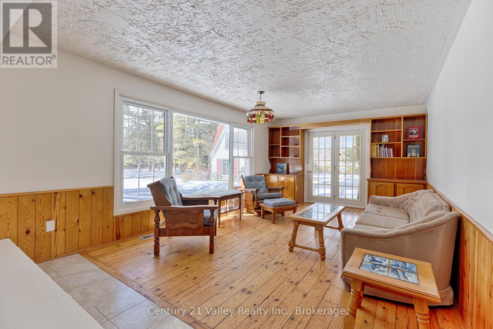 775 PINEGROVE CRESCENT - 19