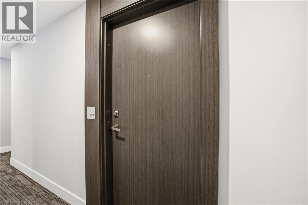 15 QUEEN Street S Unit# 909, Hamilton, Ontario, L8P0C6 — Photo 5