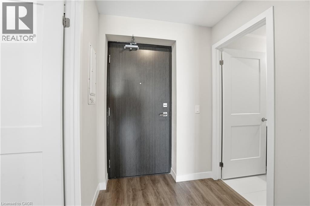 15 QUEEN Street S Unit# 909, Hamilton, Ontario, L8P0C6 — Photo 6
