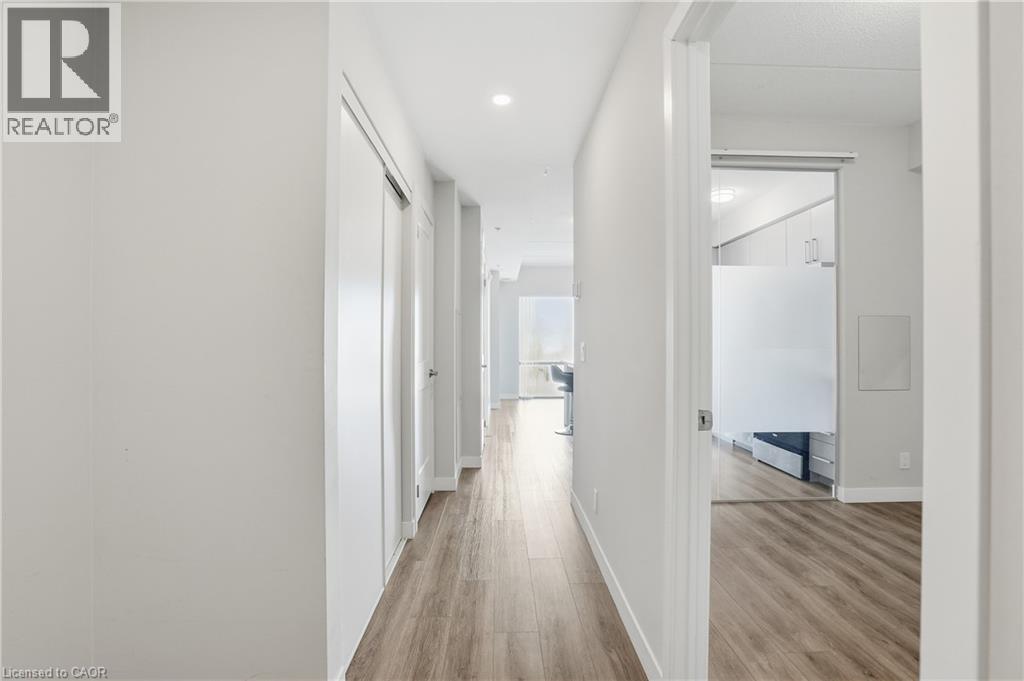 15 QUEEN Street S Unit# 909, Hamilton, Ontario, L8P0C6 — Photo 7