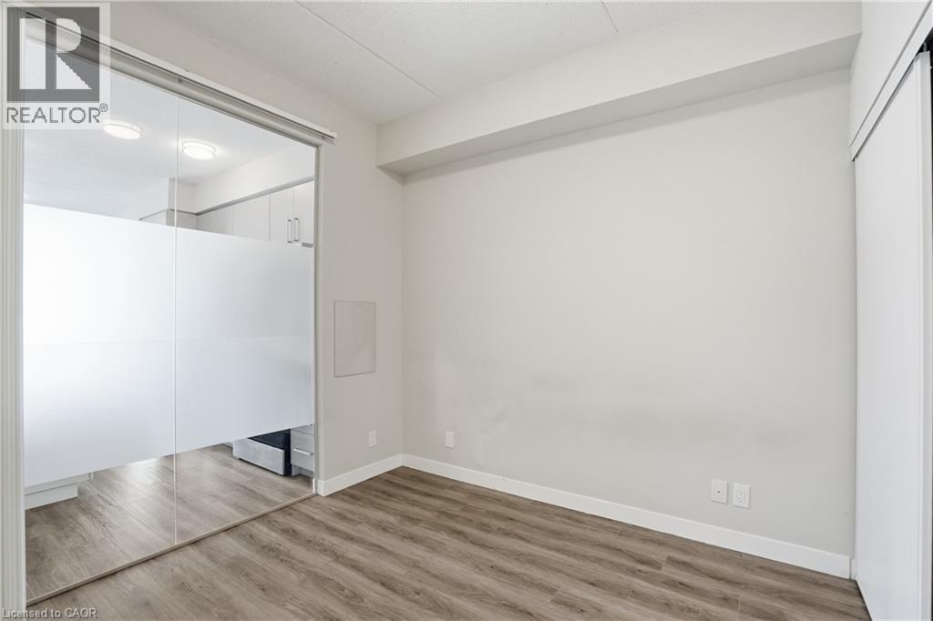 15 QUEEN Street S Unit# 909, Hamilton, Ontario, L8P0C6 — Photo 8