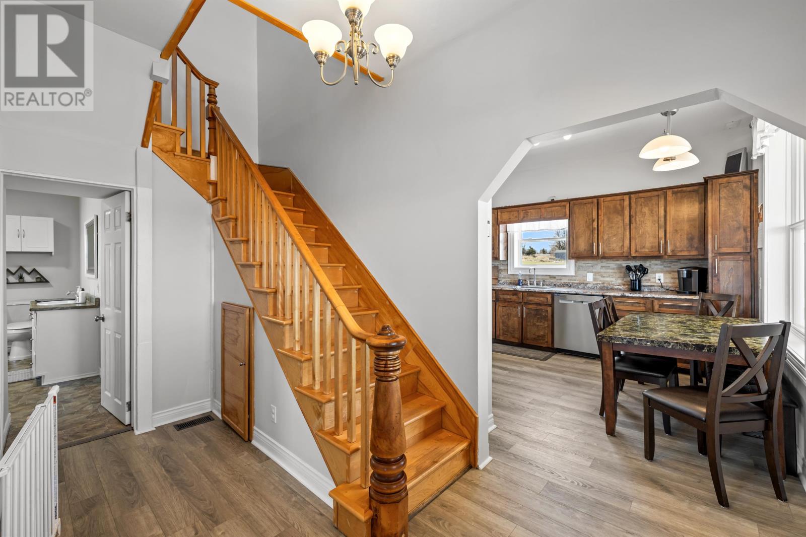 5663 St Peters Road - 10