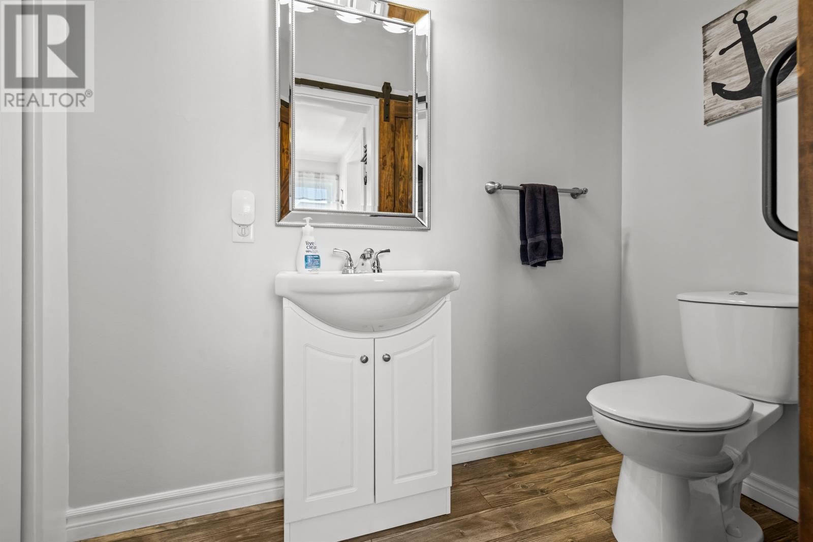 5663 St Peters Road - 22