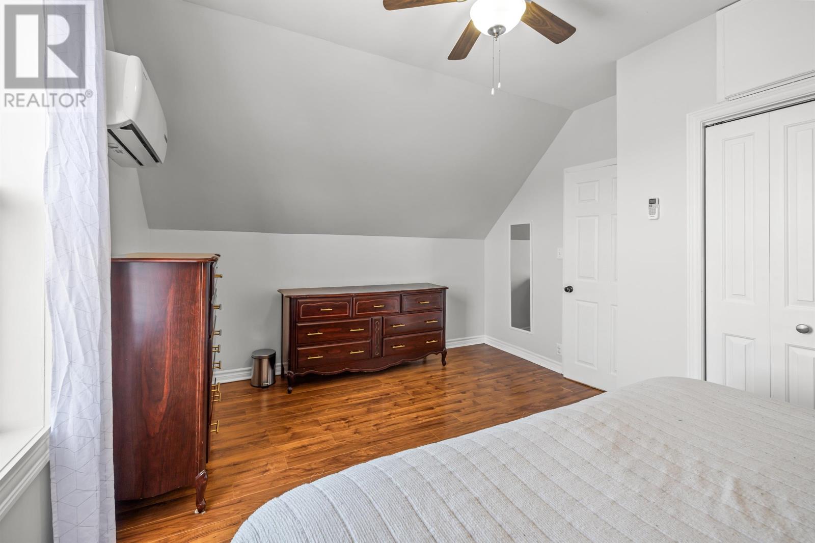 5663 St Peters Road - 26