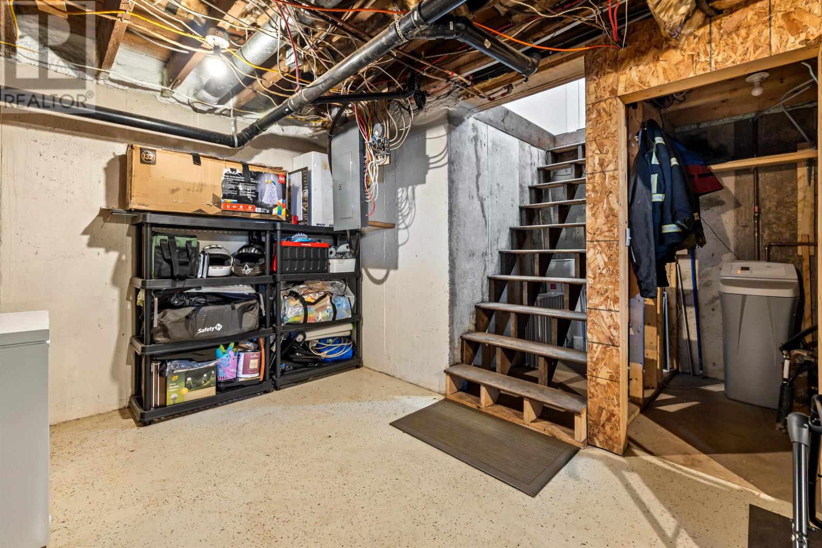 5663 St Peters Road - 32