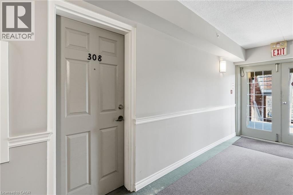 4015 KILMER Drive Unit# 308, Burlington, Ontario, L7M4M4 — Photo 4