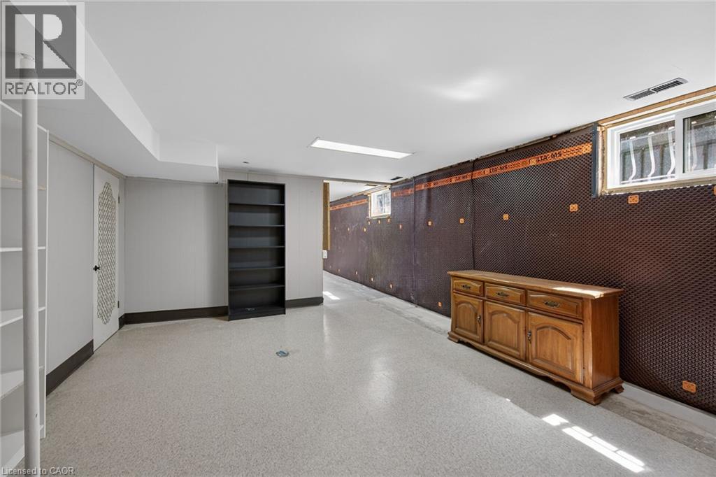 365 EAST 18TH Street, Hamilton, Ontario, L9A4P7 — Photo 37