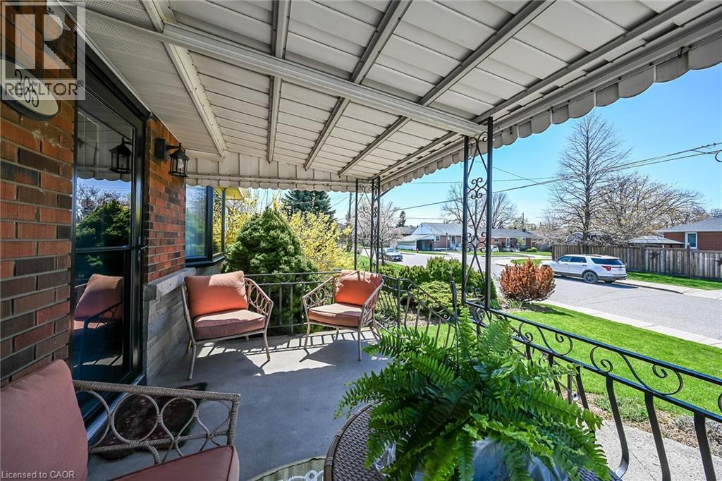 365 EAST 18TH Street, Hamilton, Ontario, L9A4P7 — Photo 2