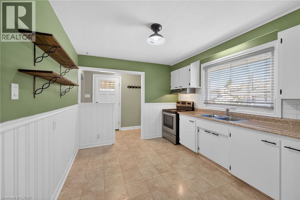 365 EAST 18TH Street, Hamilton, Ontario, L9A4P7 — Photo 6
