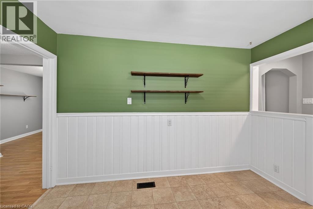 365 EAST 18TH Street, Hamilton, Ontario, L9A4P7 — Photo 8