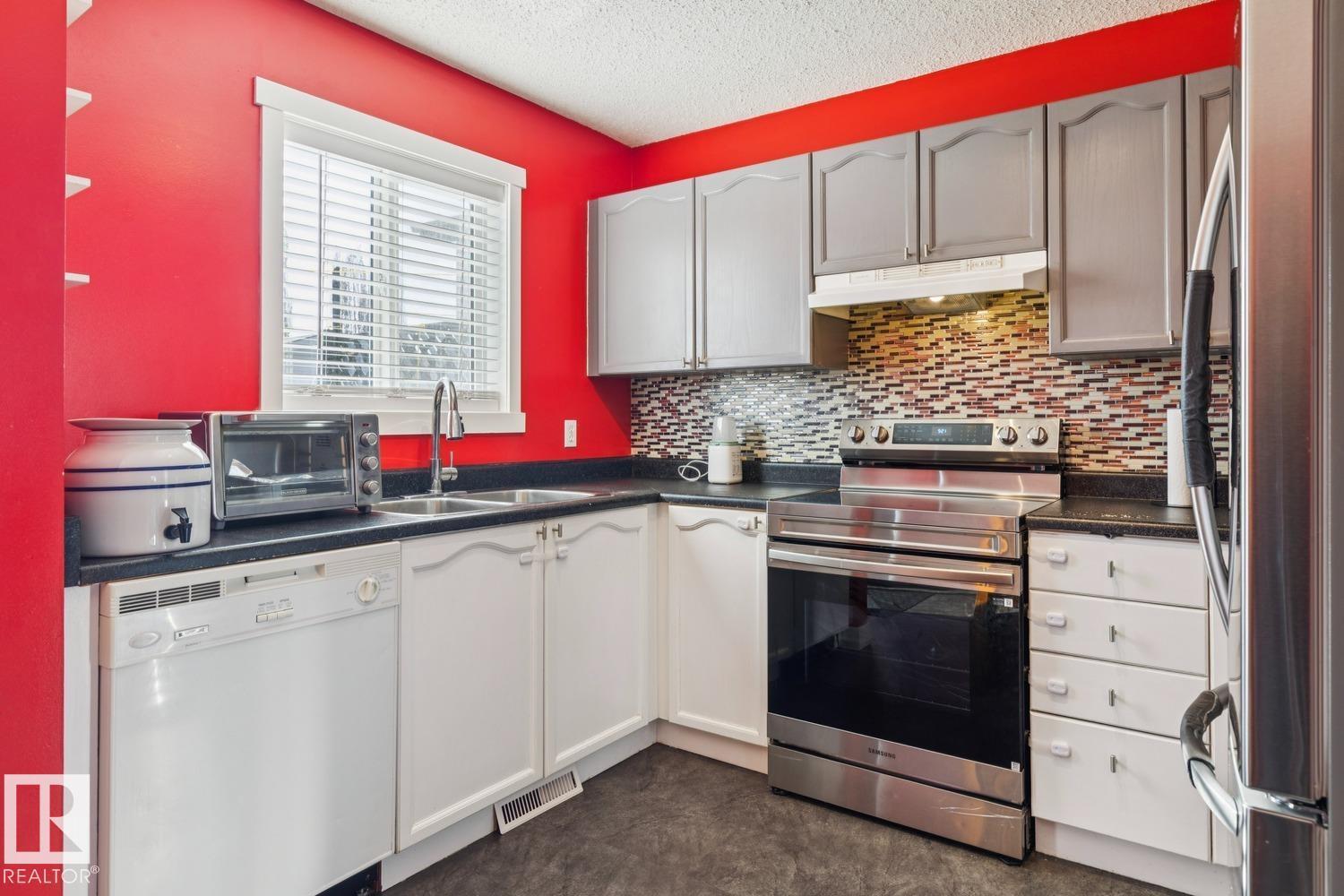 15043 132 ST NW, Edmonton