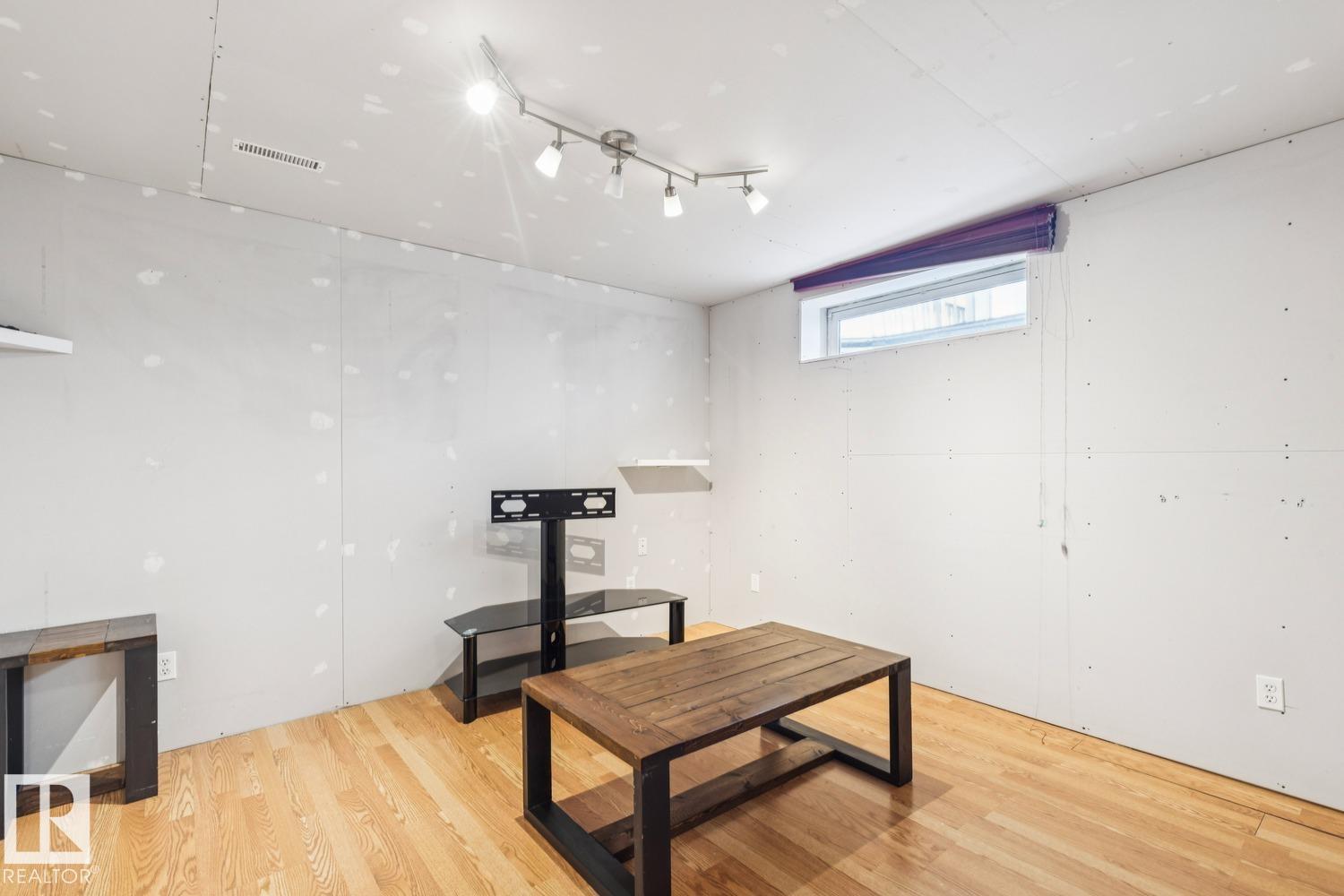 15043 132 ST NW, Edmonton