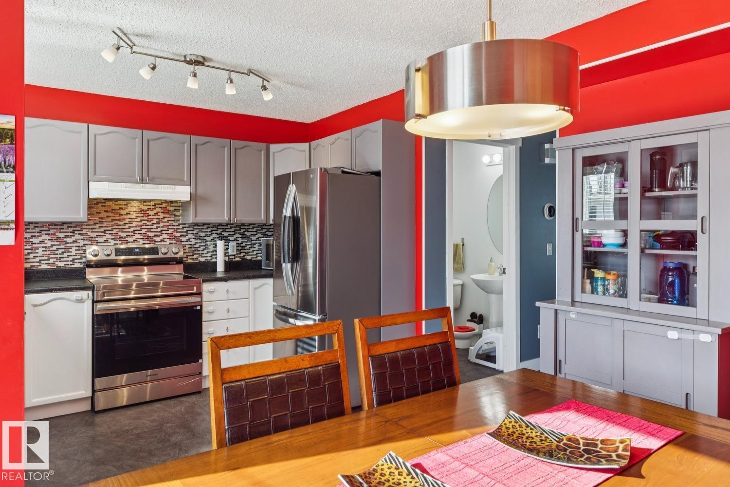 15043 132 ST NW, Edmonton