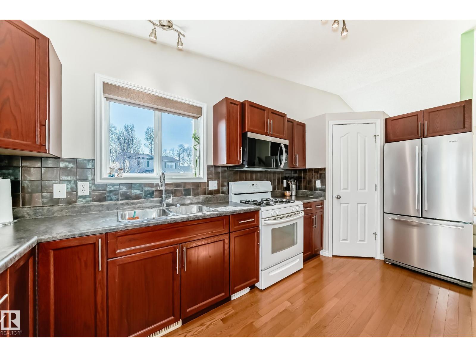 64 LA COSTA FAIRWAY CL, Stony Plain