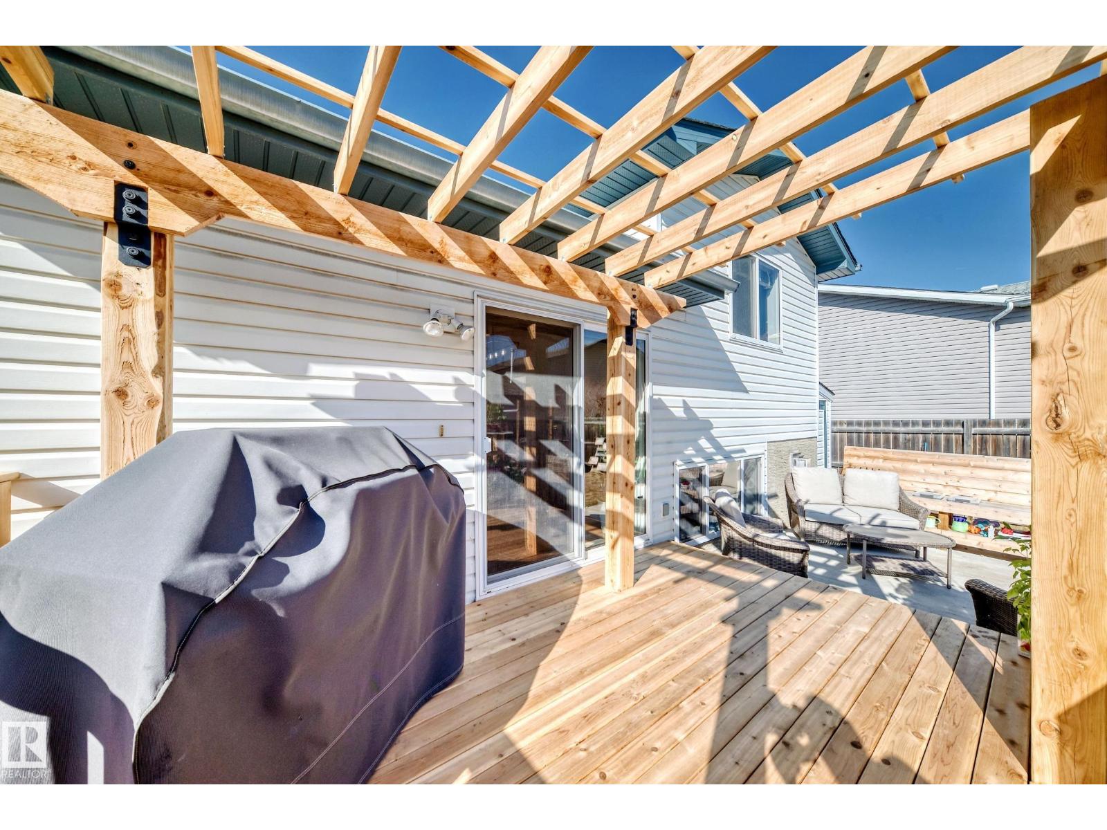 64 LA COSTA FAIRWAY CL, Stony Plain