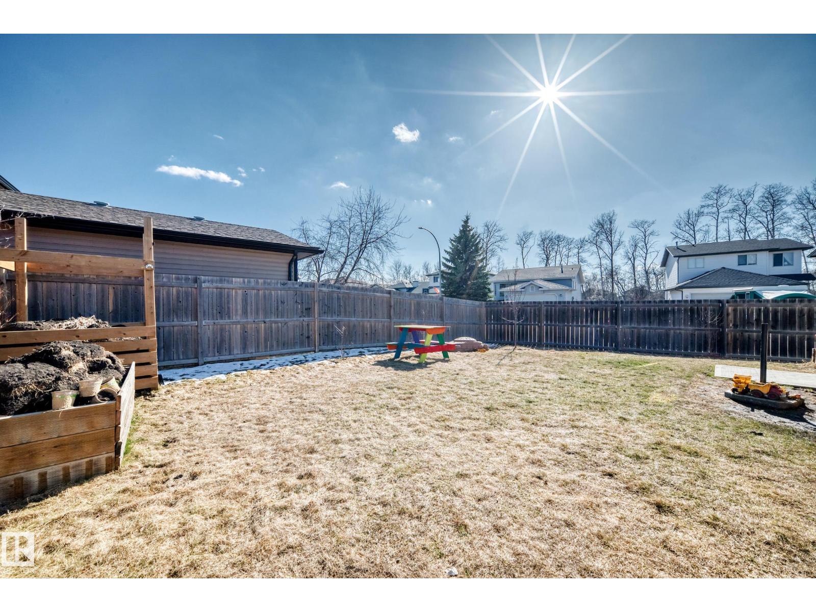 64 LA COSTA FAIRWAY CL, Stony Plain