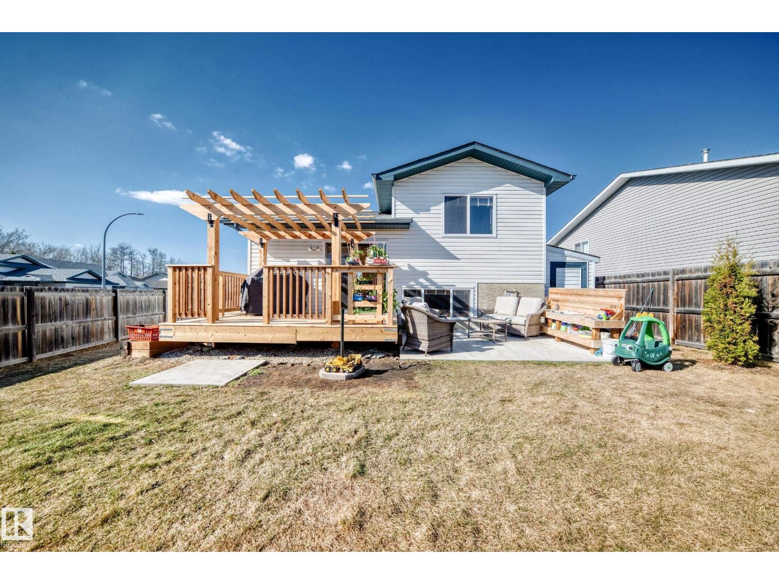 64 LA COSTA FAIRWAY CL, Stony Plain