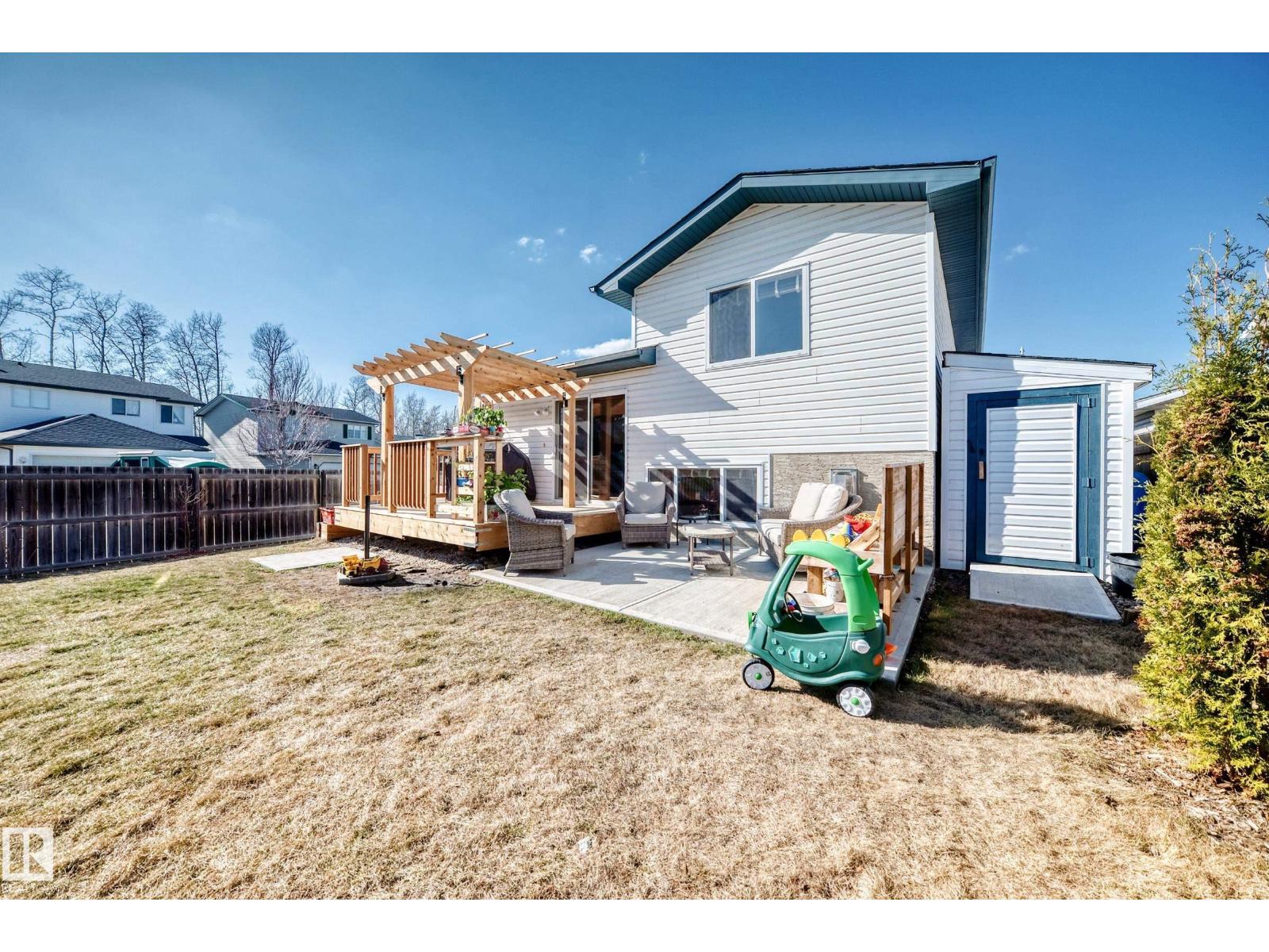64 LA COSTA FAIRWAY CL, Stony Plain