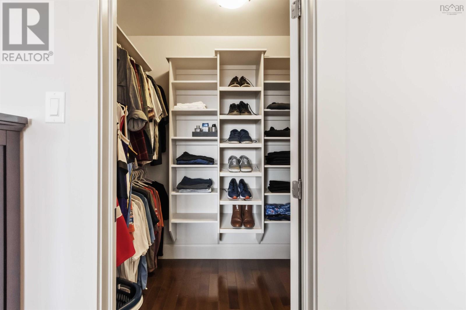 Property 28 of 46 of 607 Astral Drive