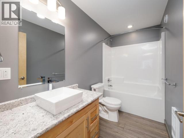6 HOPE STREET - 24