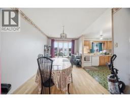 Kitchen - 116 Gainsborough Road, Hamilton, ON L8E1E1 Photo 7