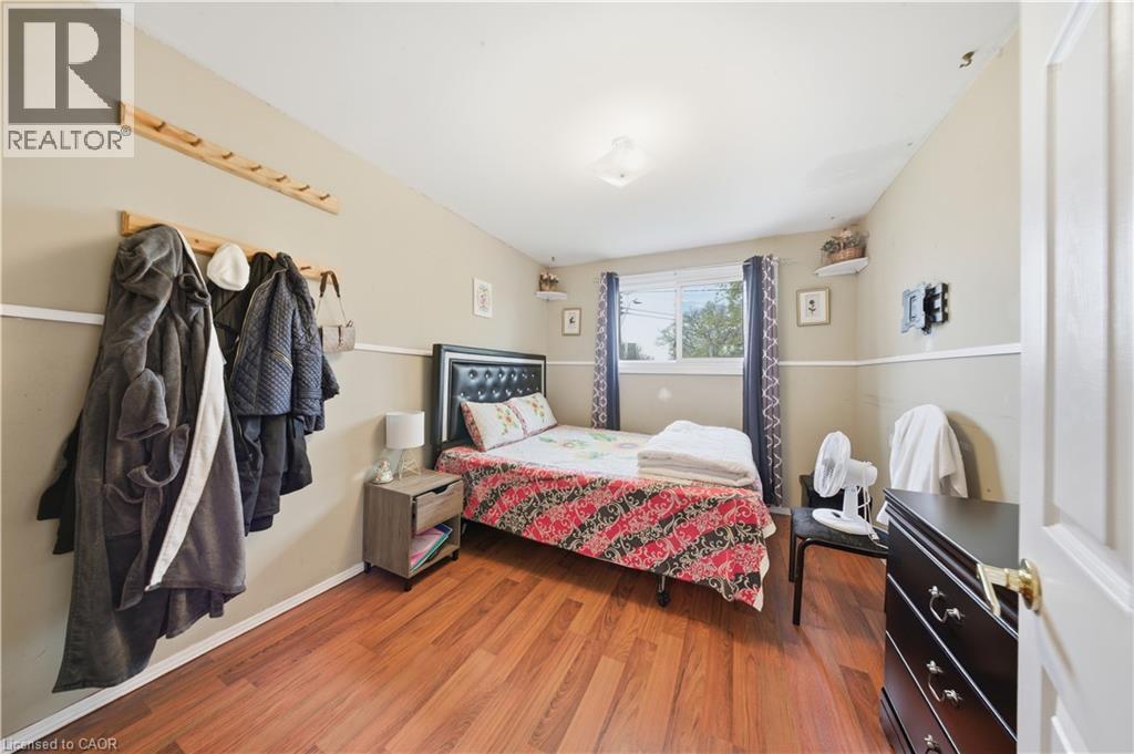 116 GAINSBOROUGH Road - 11