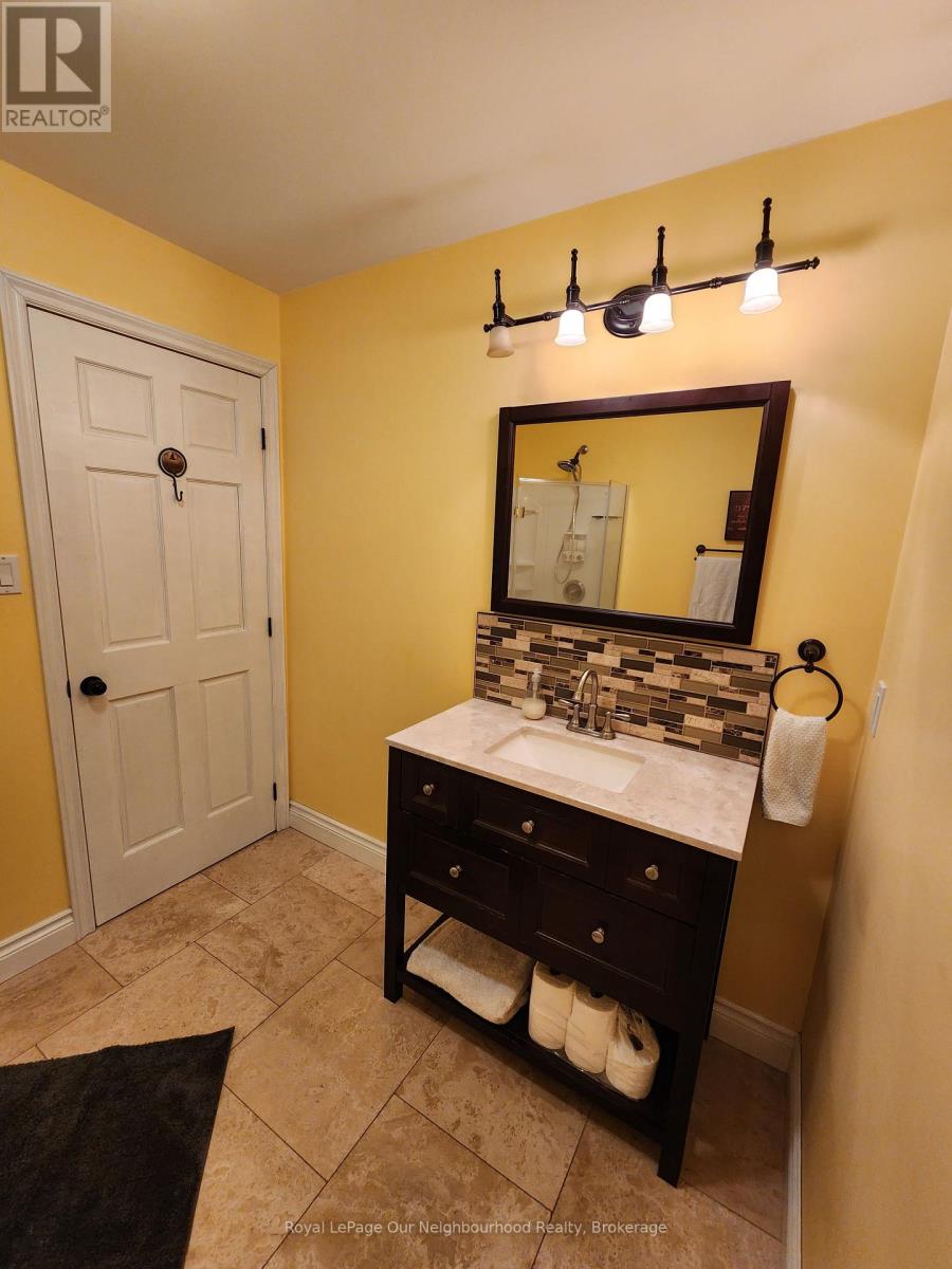 1042 SKI RIDGE TRAIL - 24