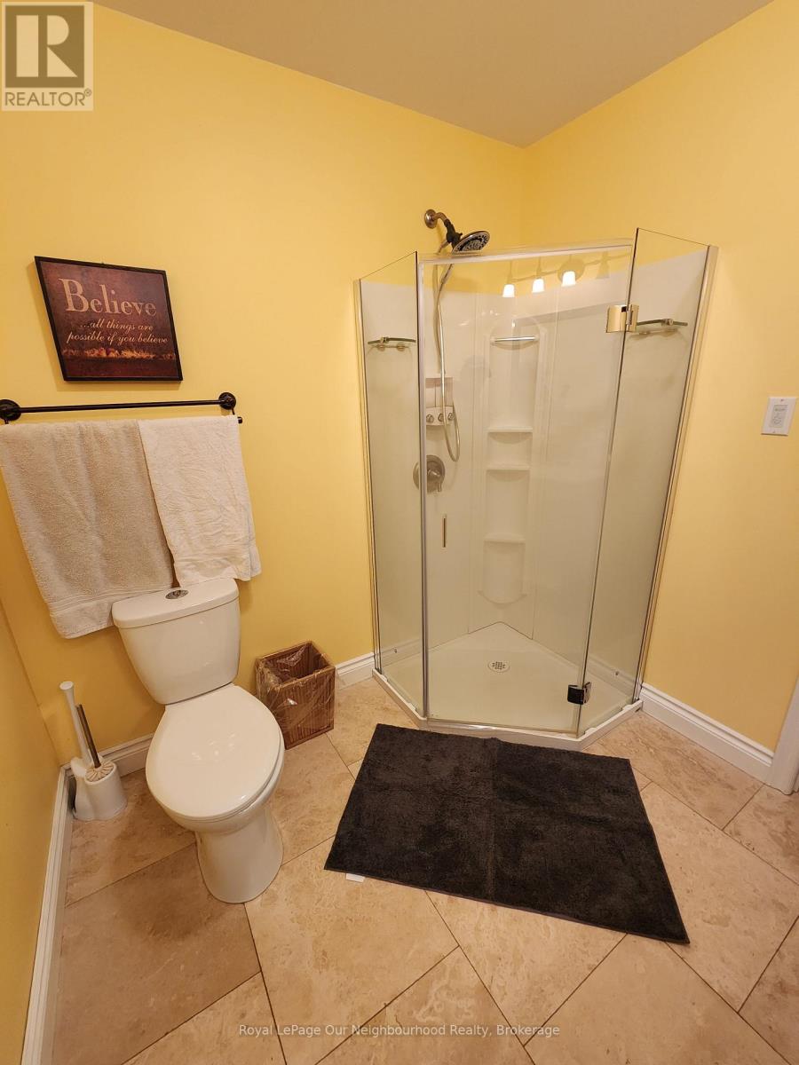 1042 SKI RIDGE TRAIL - 25