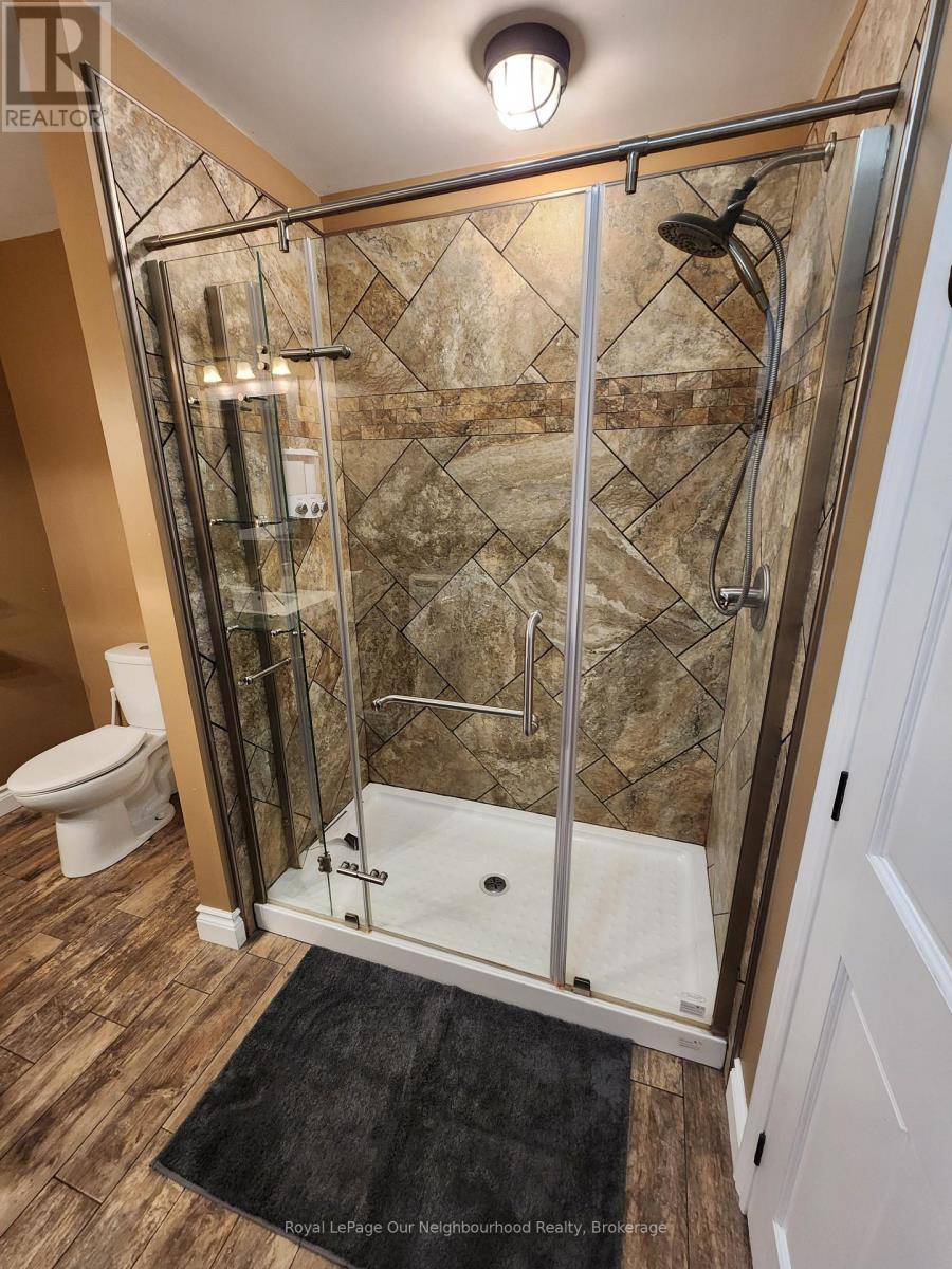 1042 SKI RIDGE TRAIL - 26