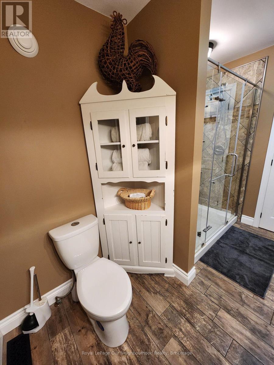 1042 SKI RIDGE TRAIL - 28