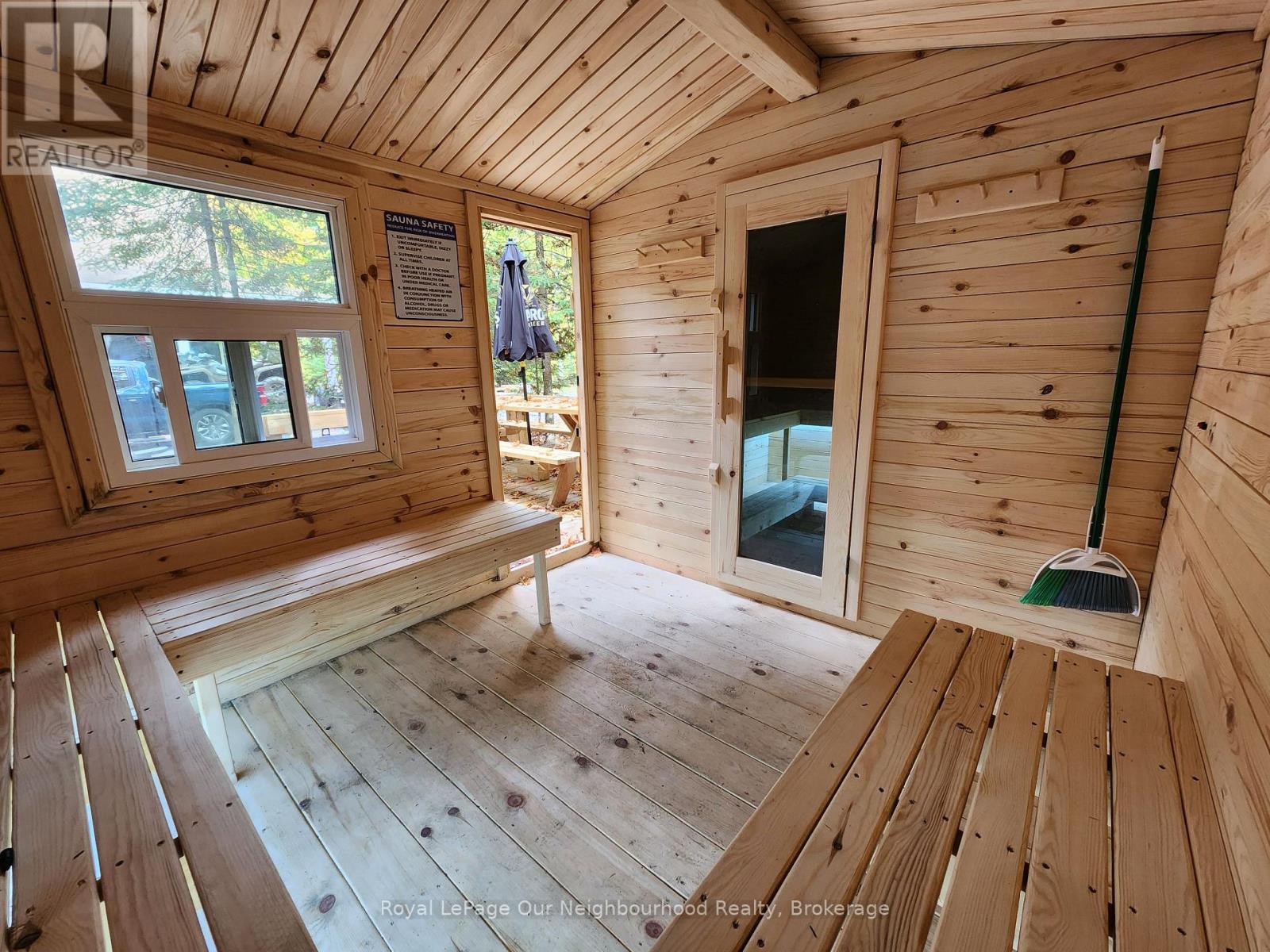 1042 SKI RIDGE TRAIL - 32