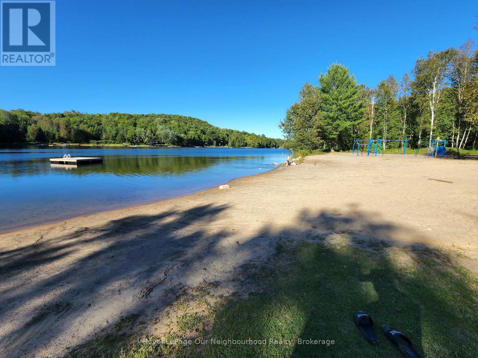 1042 SKI RIDGE TRAIL - 39