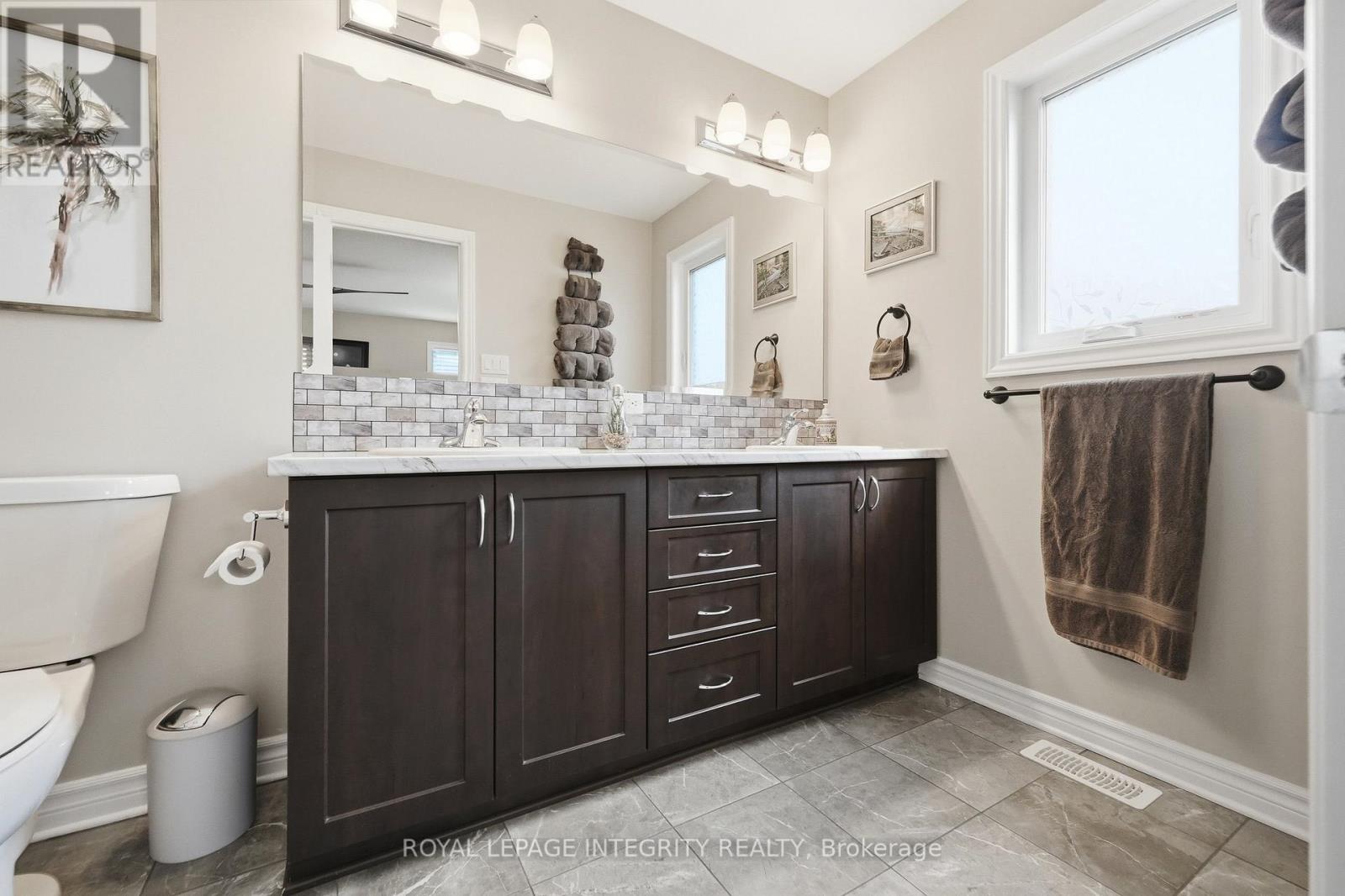 208 MOUNTAIN SORREL WAY - 20