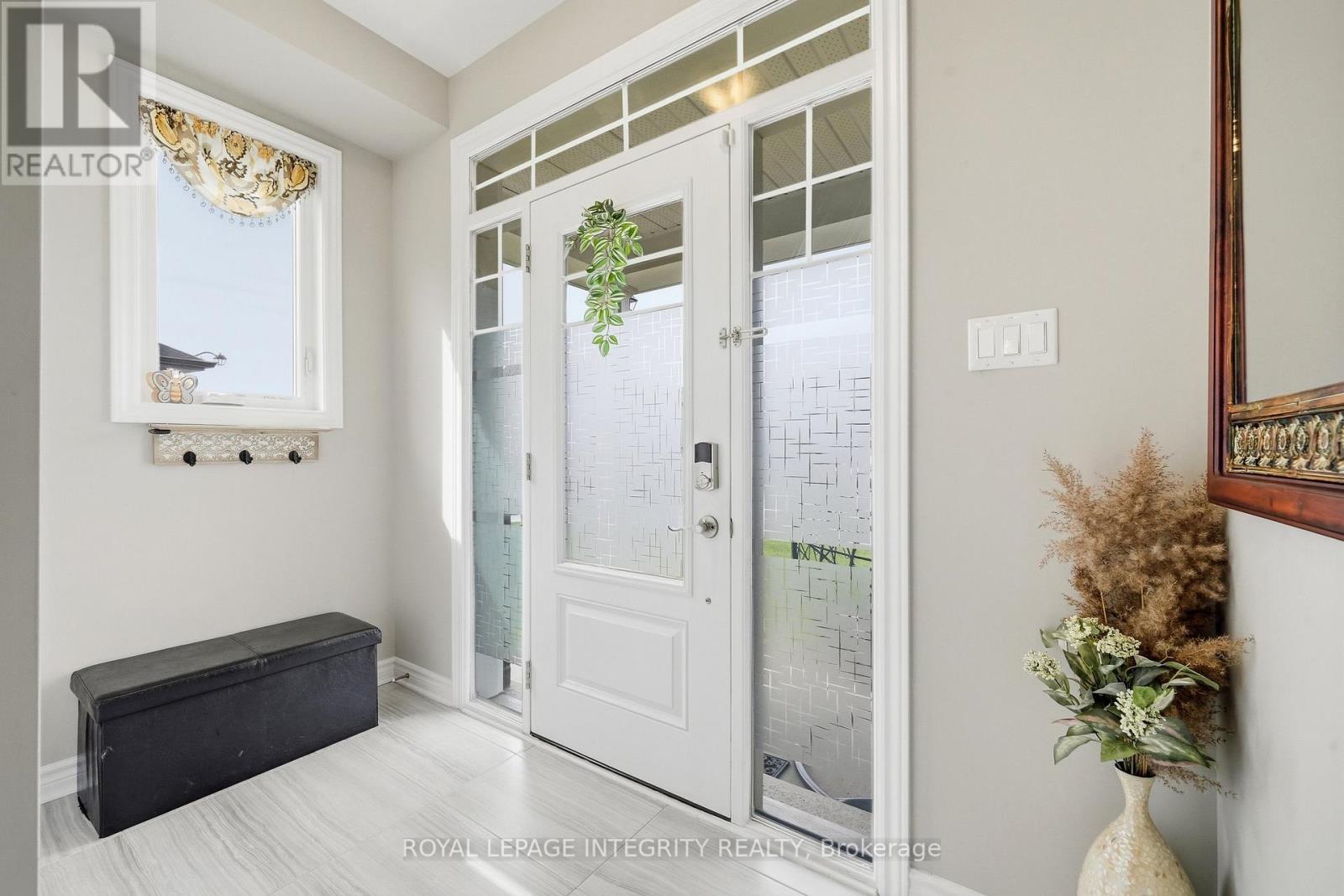 208 MOUNTAIN SORREL WAY - 3
