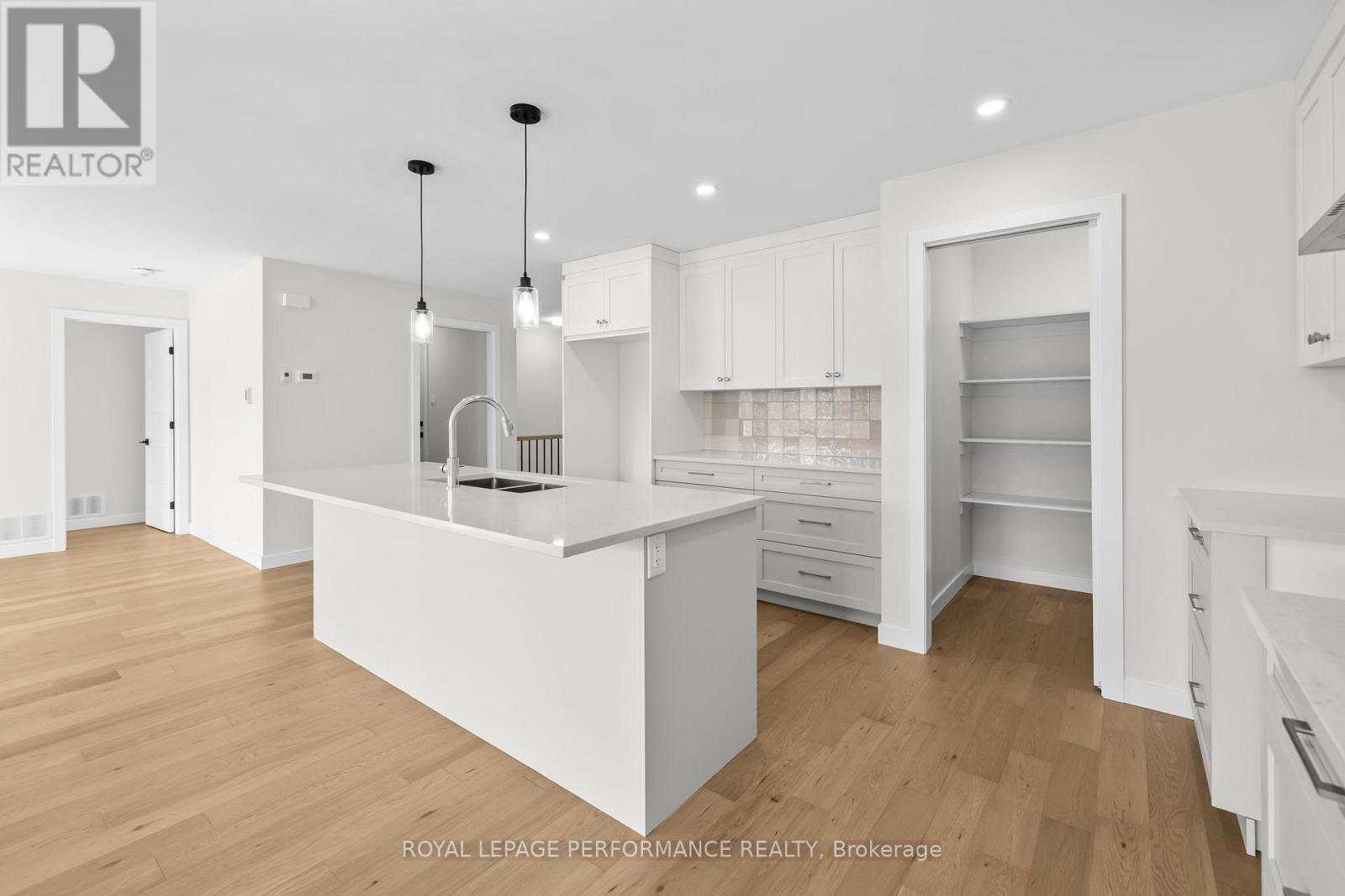 86 MILLE ROCHES ROAD - 10