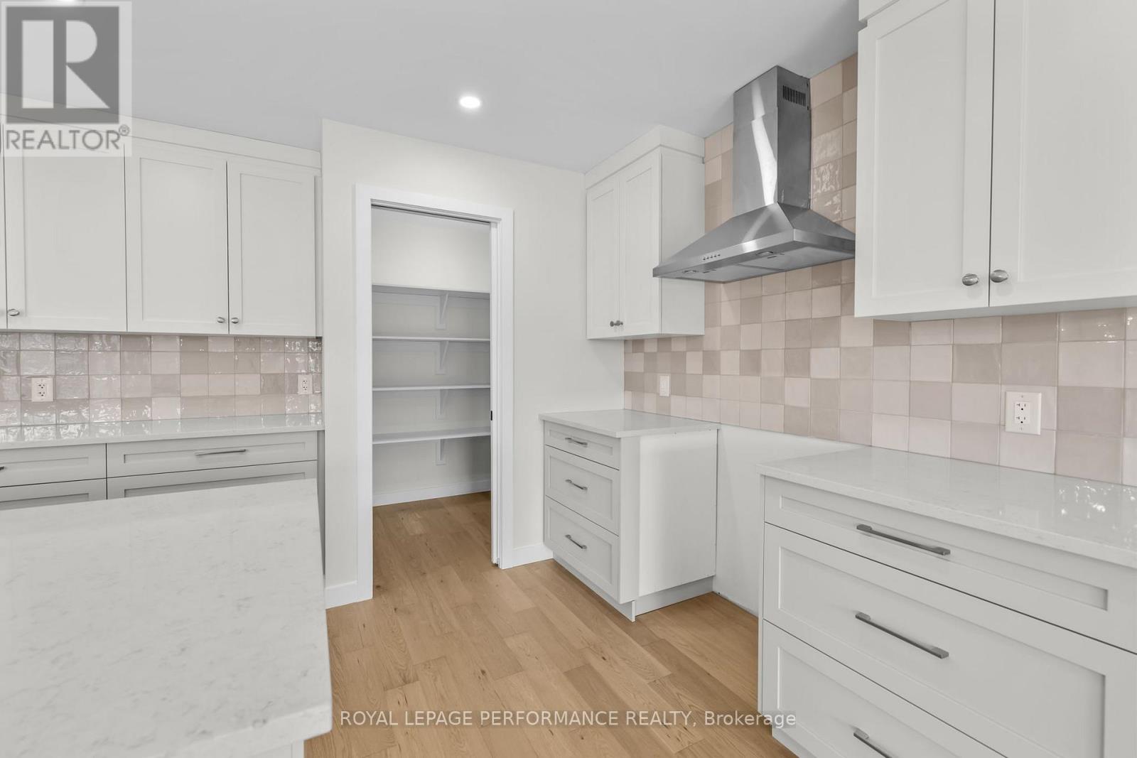 86 MILLE ROCHES ROAD - 13