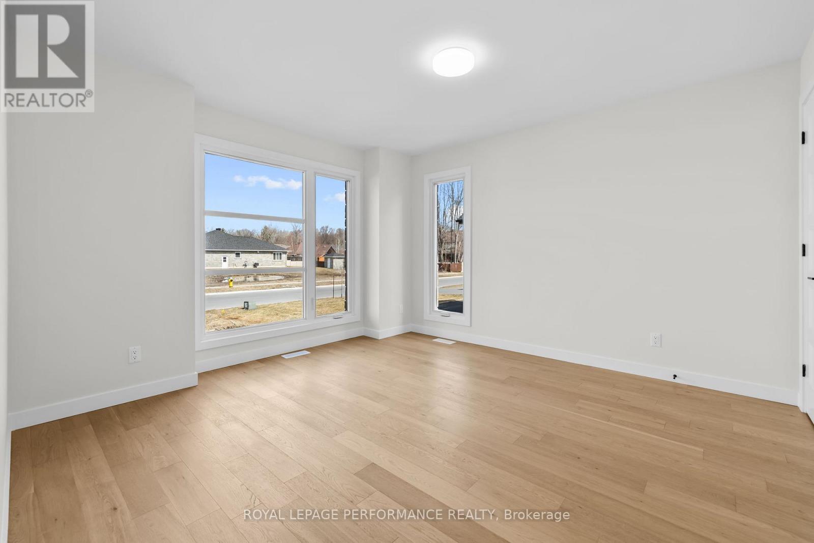 86 MILLE ROCHES ROAD - 23