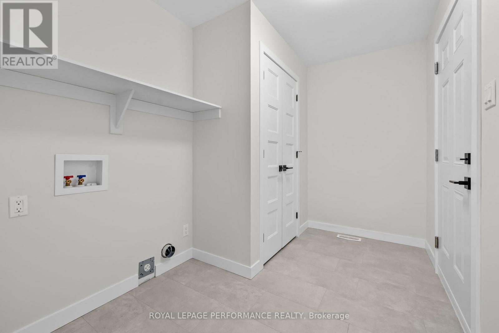 86 MILLE ROCHES ROAD - 25