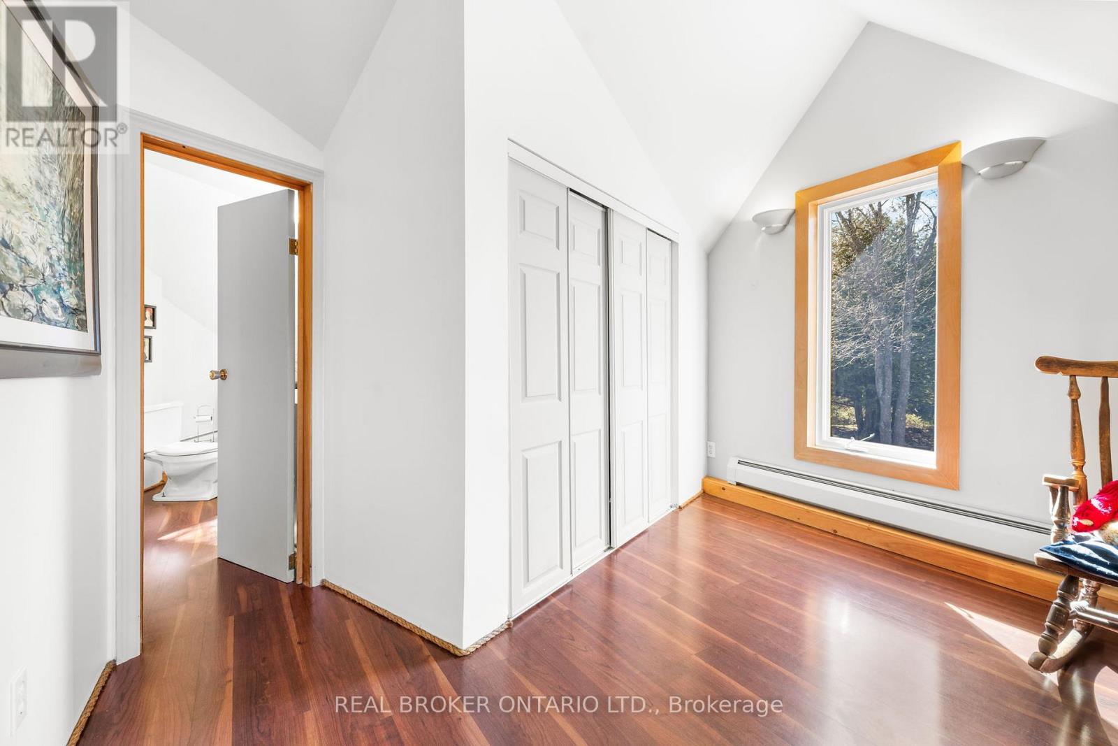 2538 DARLING ROAD - 32