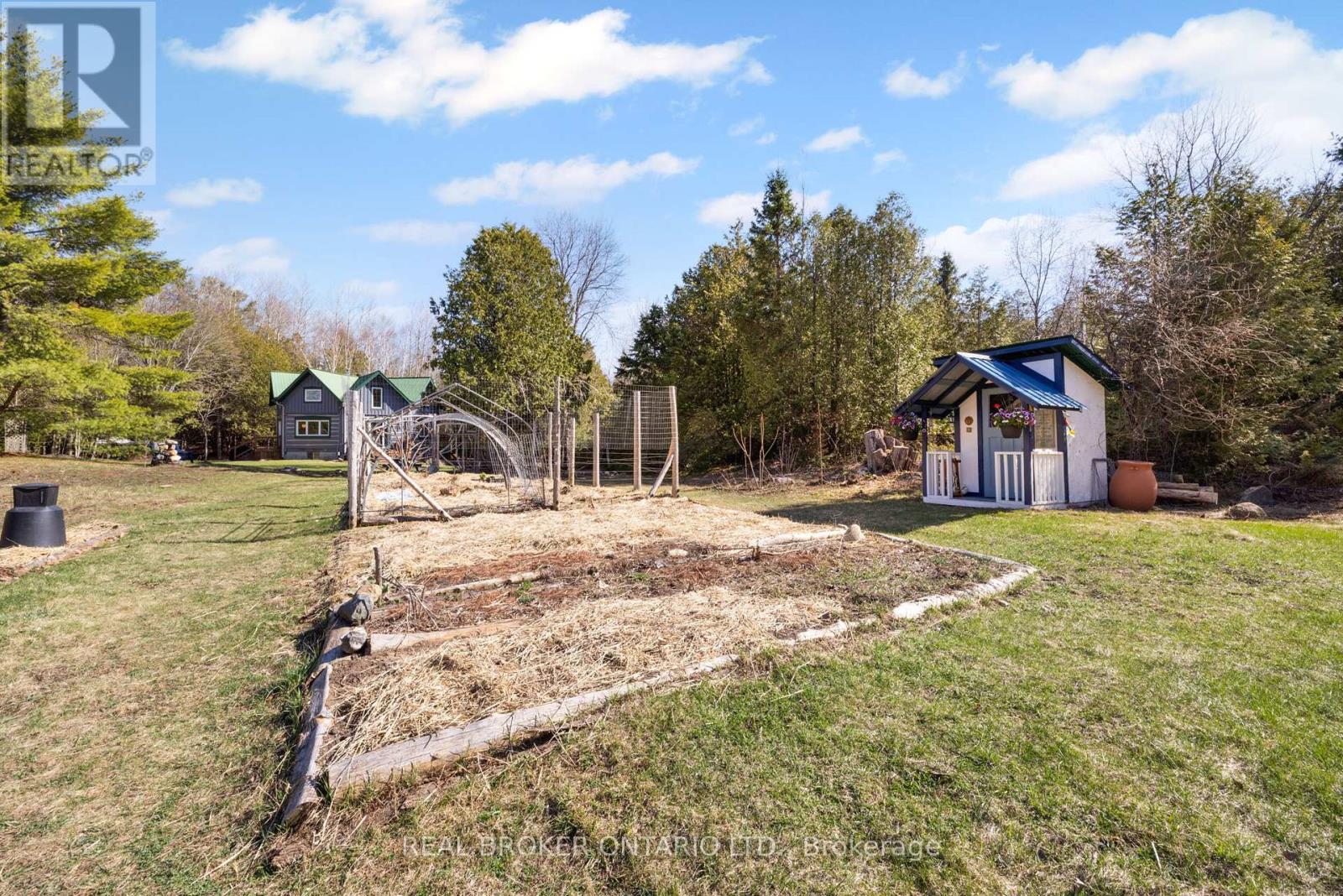 2538 DARLING ROAD - 41