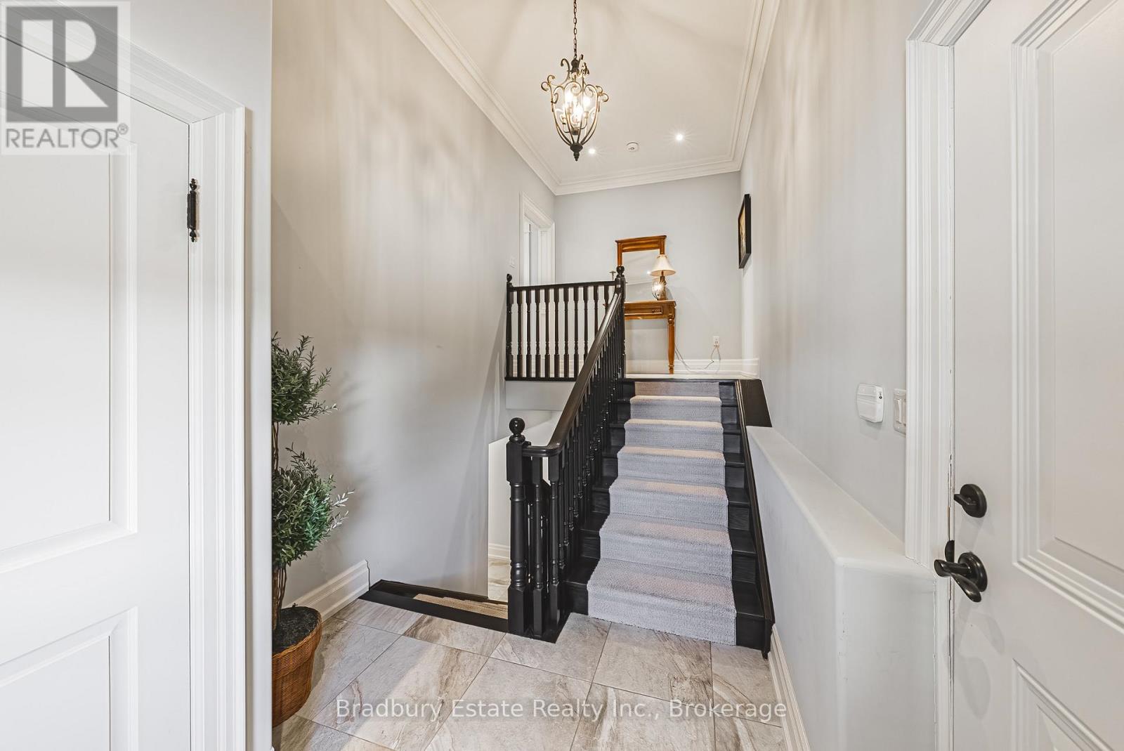 221 GLOVER ROAD - Image 32